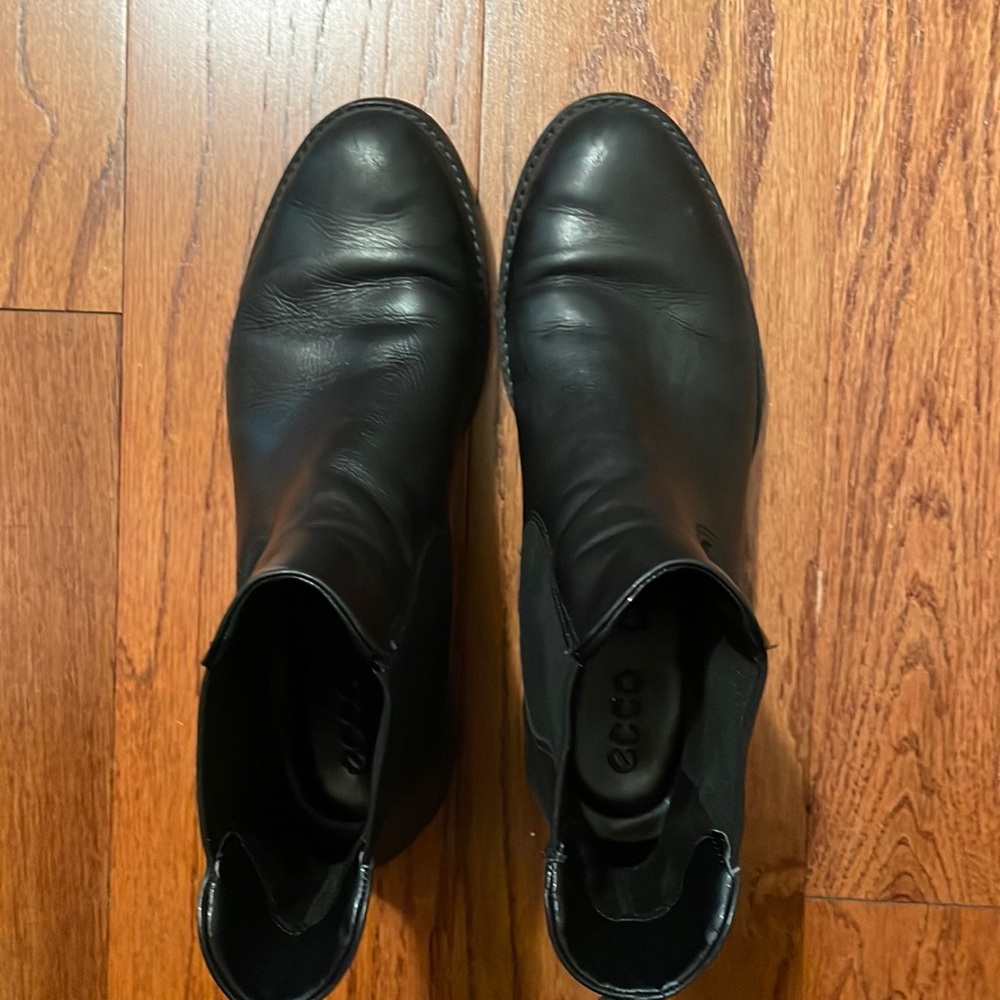 Ecco boots